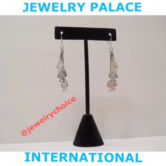 🆕 Stainless Steel 3 Small Hello Kitty Earrings - Picture 1 of 8